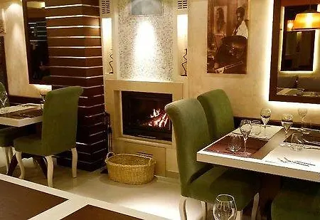 Alfa Hotel Korcza